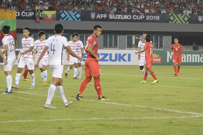 Trung vệ Myanmar: "Tôi nghĩ mình là John Terry"