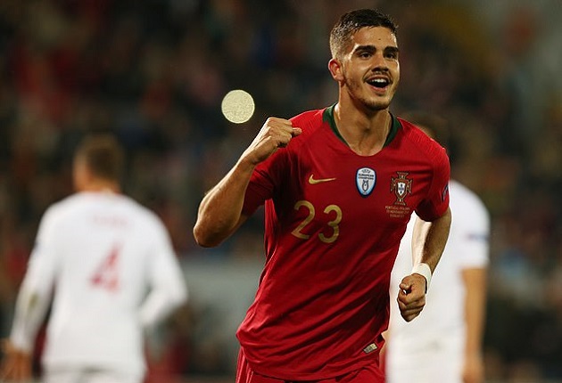 Chấm điểm Bồ Đào Nha: Andre Silva gánh không nỗi hàng thủ 