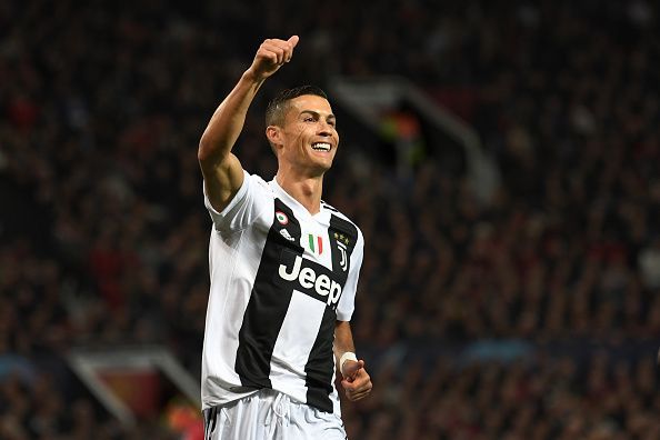 Ảnh bài viết Ronaldo sẽ ra sân với bộ mặt 'màu mè' vì phụ nữ 