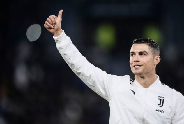 Juventus có đội trưởng mới, Ronaldo đỏ mặt khi thành Vua phá lưới