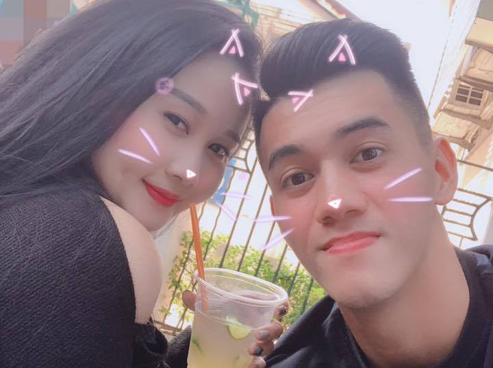 Ghi bàn vào lưới Campuchia, Tiến Linh chia vui cùng bạn gái