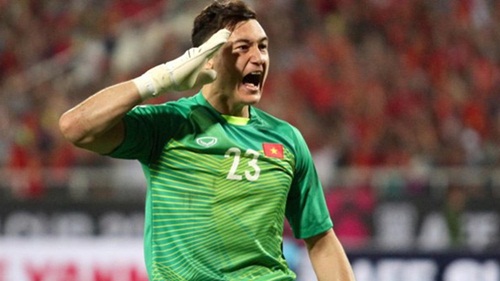 Văn Lâm 'bất khả chiến bại' so với các đối thủ ở vòng bảng AFF Cup