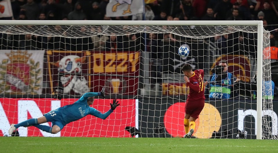 Xuất hiện "pha hỏng ăn tệ hại nhất năm 2018" trong trận đấu giữa Roma - Real Madrid