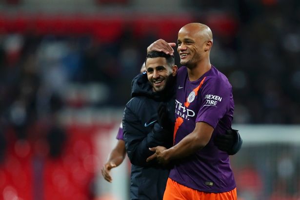 Bị Chelsea làm khó, Barcelona hướng sang lão tướng của Man City