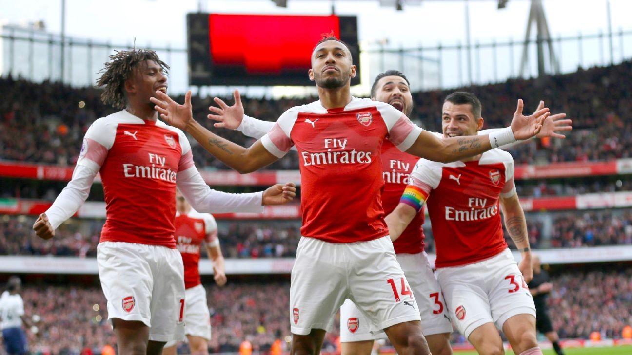 Sau vòng 14 Premier League: London màu đỏ rực, Thành Man Utd chia nửa buồn vui