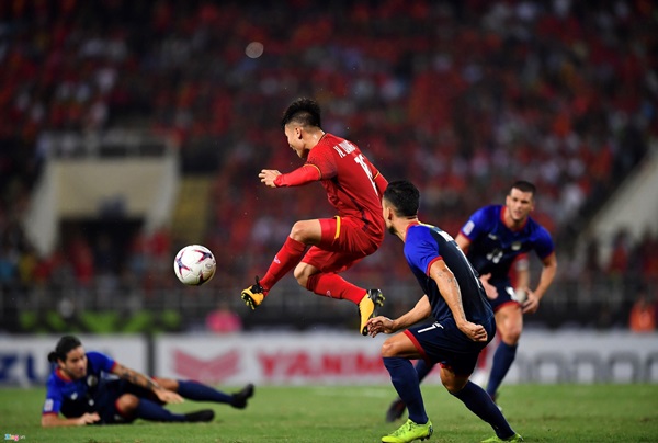 Alvaro Silva gửi lời khen đặc biệt tới Quang Hải sau khi thua Việt Nam
