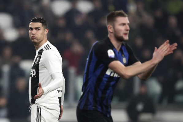 Ảnh bài viết Ronaldo 'há hốc mồm' kinh ngạc khi Mandzukic làm điều mình không làm được