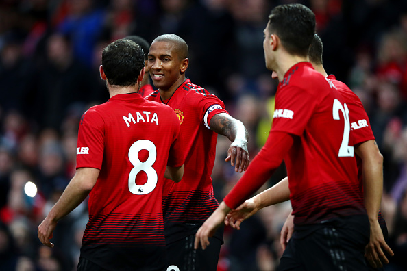 Vừa nổ súng, "công thần" trận Fulham đã khiến các Manucian "dậy sóng"