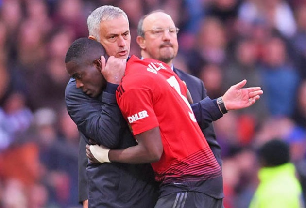 Ảnh bài viết Xong! Mourinho "họp riêng", làm rõ vai trò của sao 24 tuổi tại Man Utd
