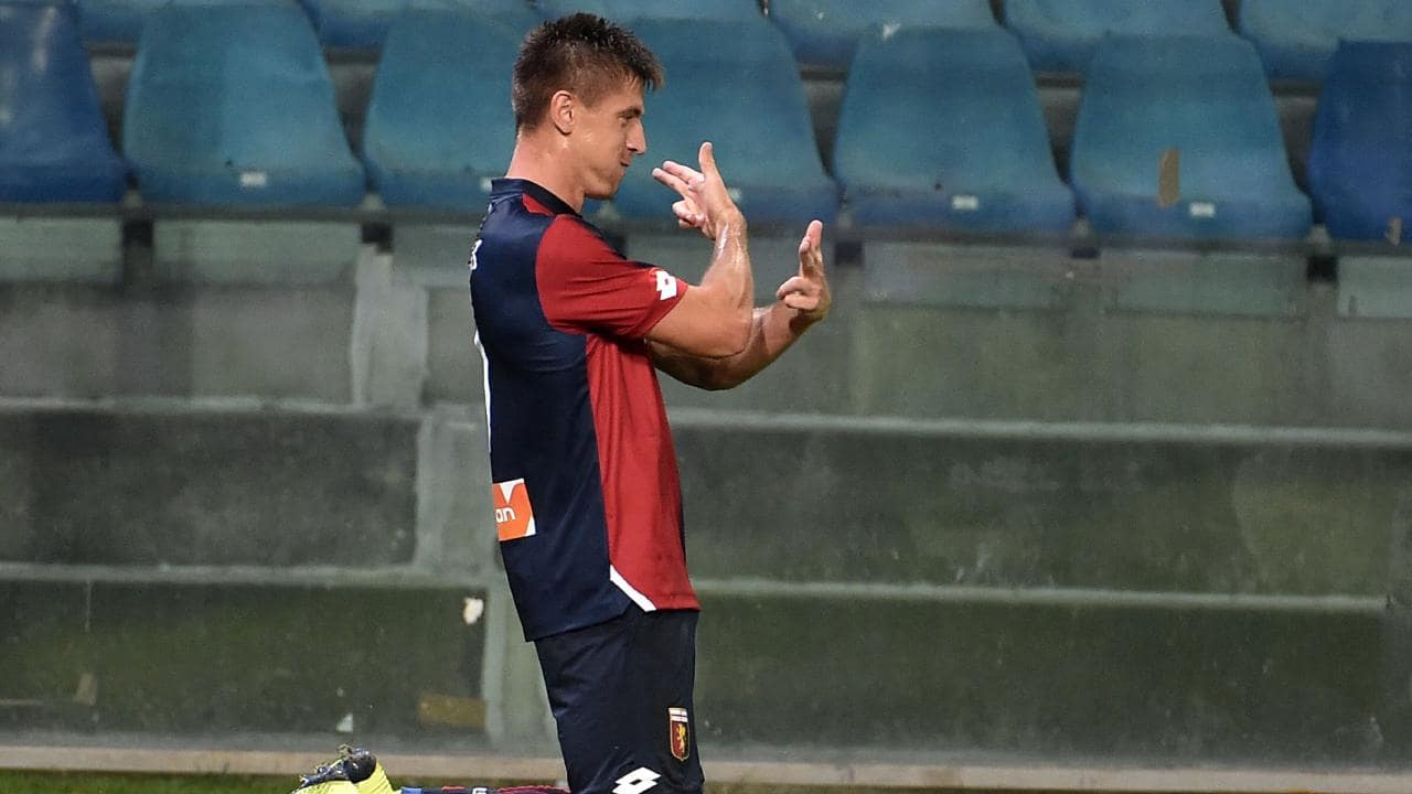 Ảnh bài viết 112 phút/bàn, "ngọc quý" Ba Lan vượt qua Ronaldo để "làm trùm" Serie A