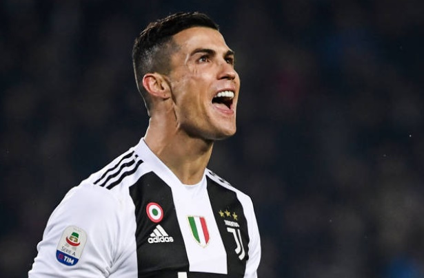 Ảnh bài viết  5 điểm nhấn Torino 0-1 Juventus: CR7 ghi bàn 5000, món quà từ người cũ