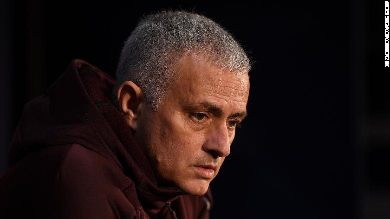 Lộ số tiền Mourinho phải chi cho 895 ngày sống ở Manchester
