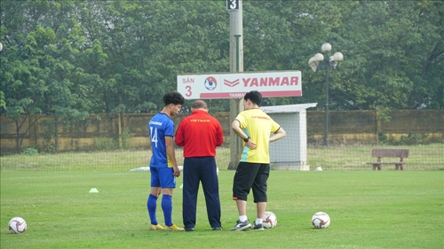 Tuyển Việt Nam trẻ hóa đi Asian Cup: Khó đấy, HLV Park Hang Seo