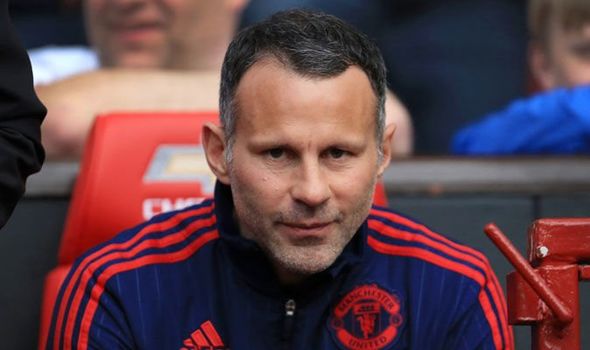 Huyền thoại M.U này sẽ dẫn dắt Quỷ đỏ, không phải Solskjaer
