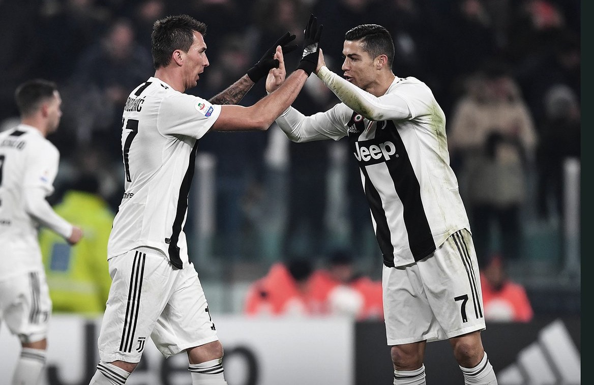 Ronaldo kiến tạo hụt, Roma vẫn phải nhận trái đắng tại Allianz
