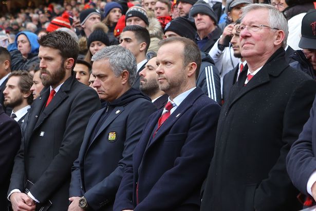 Lộ diện 'bố già' trong bóng tối giúp Woodward loại bỏ Mourinho, thâu tóm Solskjaer