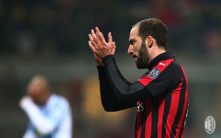 Giải cứu "Tê giác", El Pipita đã có quà chia tay trước khi sang Chelsea?