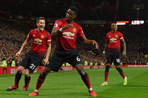 Makelele "ngứa mắt" với pha ăn mừng của Pogba, thừa nhận từng đá đít Ronaldinho vì điều tương tự