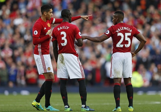 Ảnh bài viết Vượt mặt Arsenal, Tottenham sắp sở hữu 'thảm họa phòng ngự' M.U?