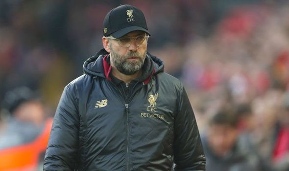 Chia tay liên tục 2 ngôi sao, Liverpool sẽ làm gì?