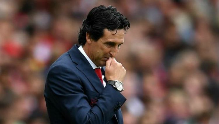 Fan Arsenal tố CLB là "trò đùa" khi hay tin Liverpool bán Solanke