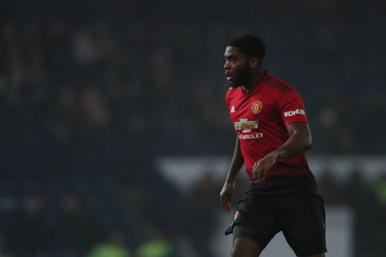 Trung vệ thép tương lai của Man United có thể ra mắt đội 1 hôm nay