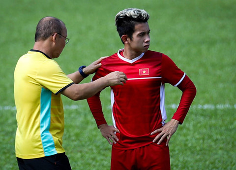 'Bất ngờ khi Hồng Duy đá chính nhưng đó có thể là tương kế tựu kế'