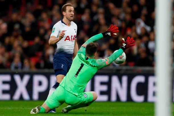 5 điểm nhấn Tottenham 1-0 Chelsea: 'Trò hề' từ VAR?; Chelsea 'gãy' cánh trái