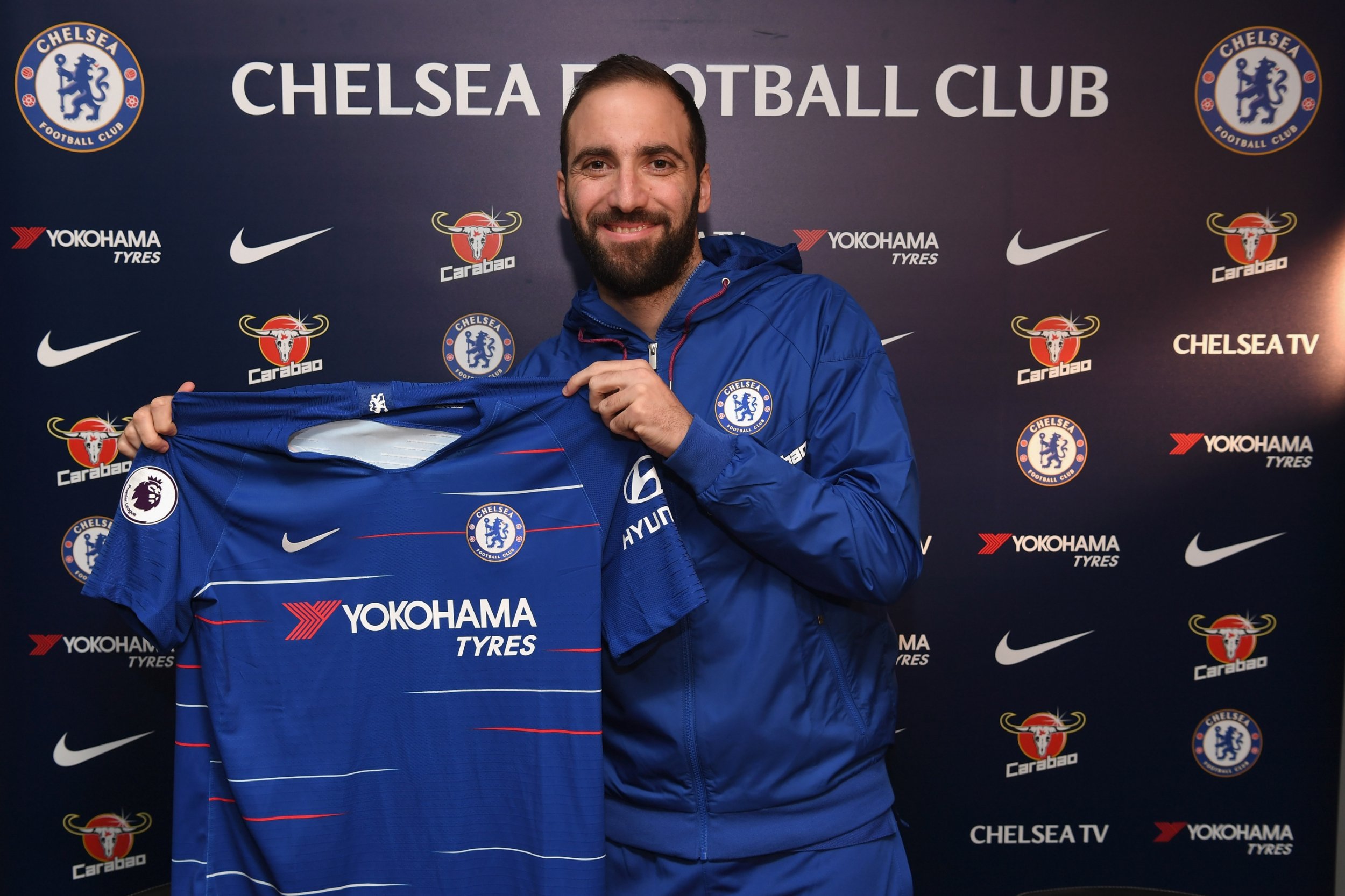 Những con số xung quanh 'bom tấn' Higuain của Chelsea