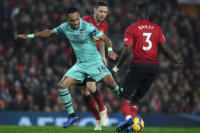 '2 quyết định thay người đó đã giúp M.U kết liễu Arsenal'