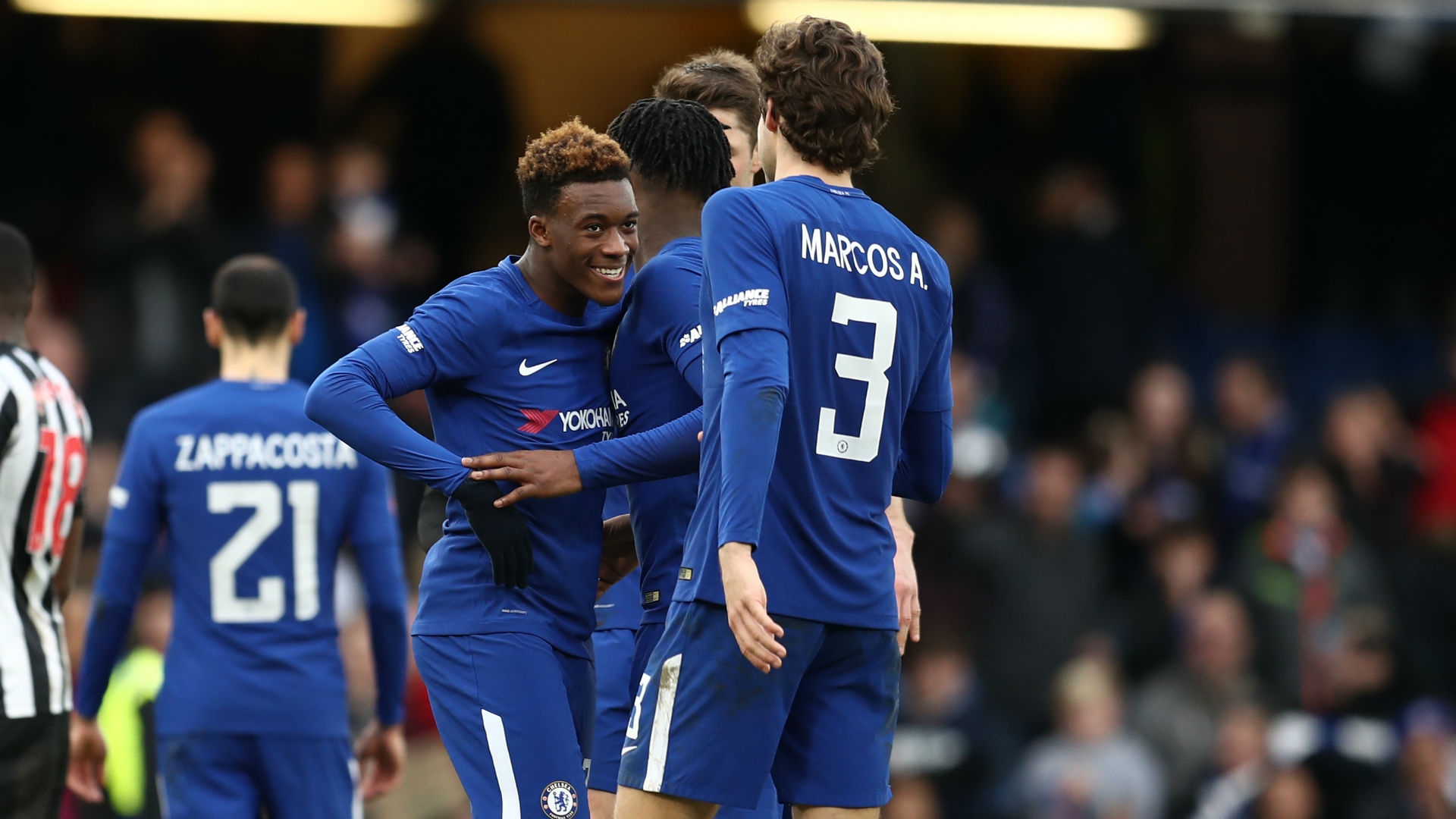 Xong! Mặc Sarri níu kéo, sao Chelsea gửi yêu cầu ra đi lên BLĐ