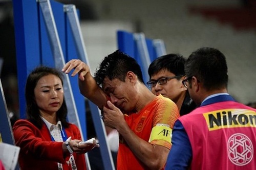 Bóng đá Trung Quốc mắc kẹt trong tham vọng sau thất bại ở Asian Cup