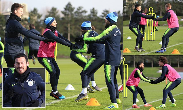 Man City tập cật lực, giăng bẫy đón Arsenal