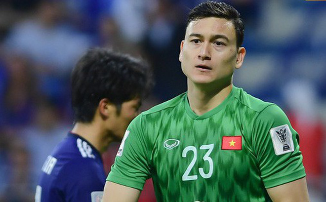 Điểm tin bóng đá Việt Nam sáng 05/02: Văn Lâm đã có mặt tại Muangthong United