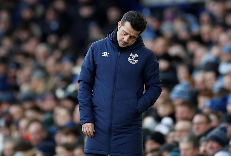 Sốc: CĐV Everton kêu gọi sa thải HLV nếu thắng Man City