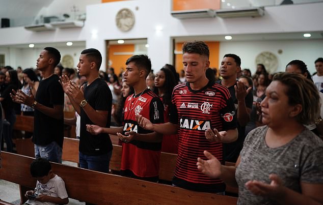 Bầu không khí tang thương nơi 10 cầu thủ trẻ của Flamengo tử nạn