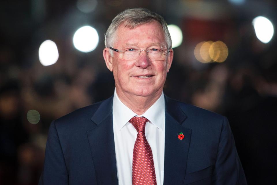 Mượn Sir Alex, Solskjaer làm công tác tư tưởng cho các học trò