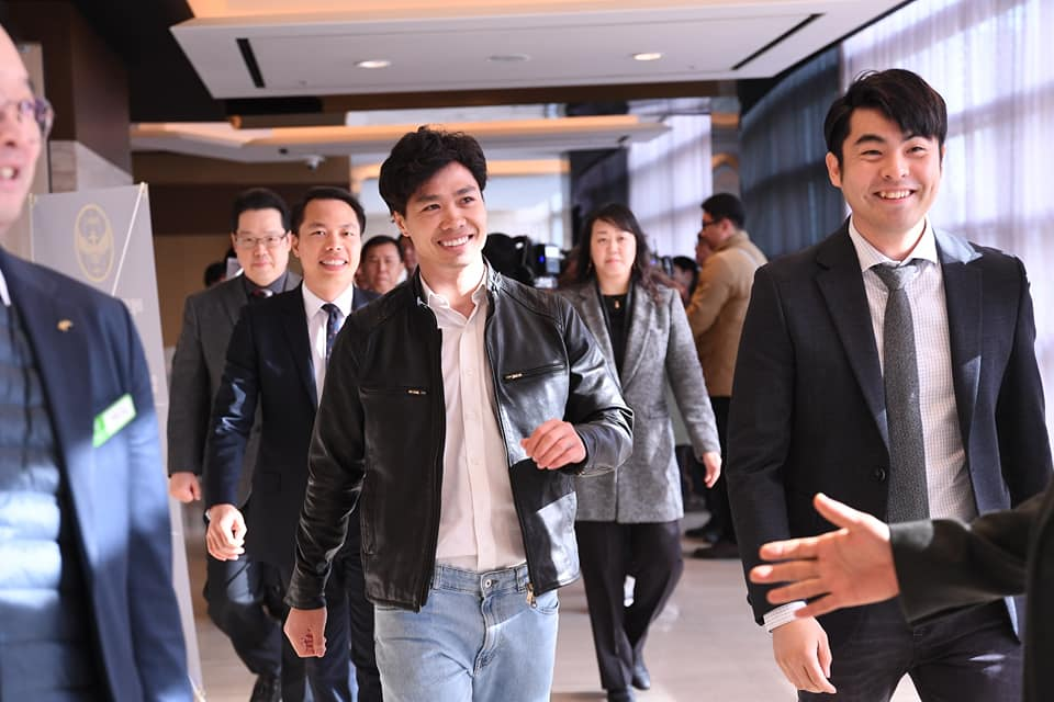 Ra mắt Incheon United, Công Phượng ngầu như tài tử điện ảnh