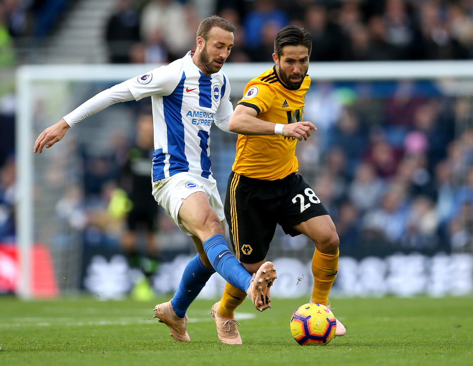 10 cầu thủ 'chơi bẩn' nhất Premier League mùa 2018/19: Tiền đạo Arsenal góp mặt
