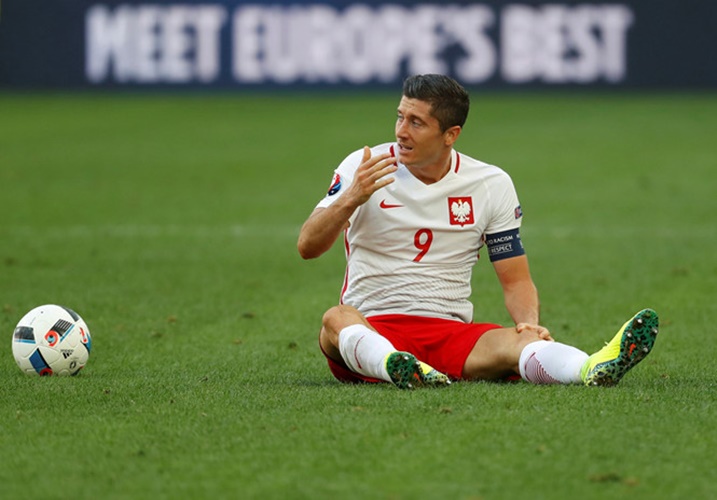Đã đến lúc Robert Lewandowski nên tạm biệt đội tuyển Ba Lan