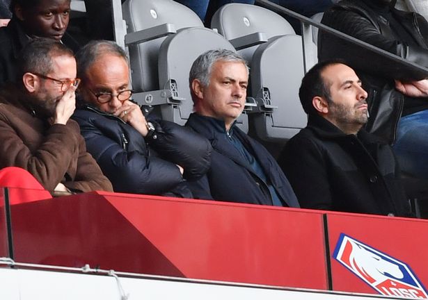 Tiết lộ: 2 cái tên Mourinho 'xem giò' tại Pháp tối qua