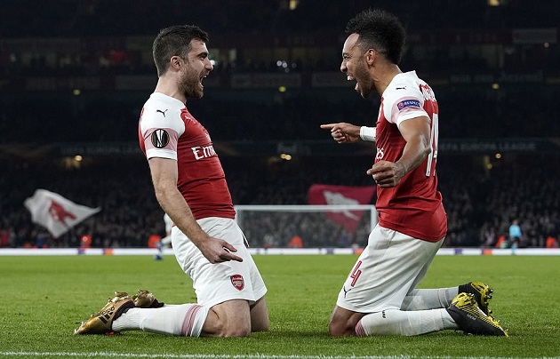 Ozil trở lại, Arsenal thắng đậm BATE Borisov theo đúng chất Emery