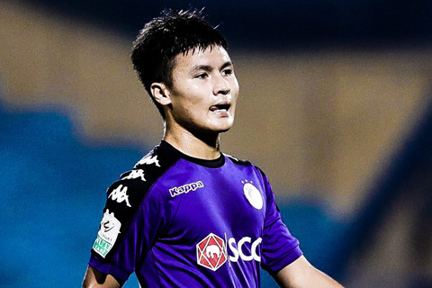 HLV Chu Đình Nghiêm: 'Quang Hải đang chán bóng'