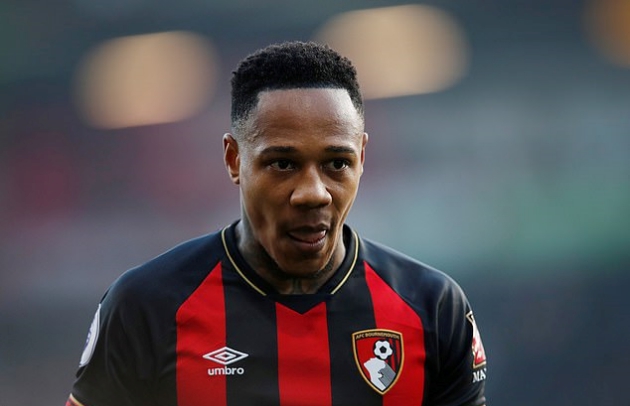 Ảnh bài viết Cựu hậu vệ Liverpool cùng tám cô gái "quẩy xuyên đêm" tại biệt thự do anh thuê