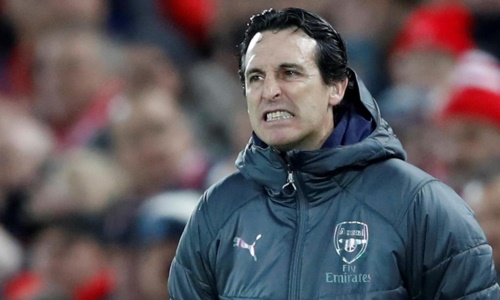 Ảnh bài viết Huyền thoại Arsenal: "Tôi biết Emery bị trói tay sau lưng tại Emirates"