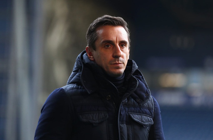 Sốc! Neville "mách nước" cho Liverpool lật đổ Manchester City