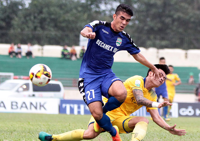 16h30 ngày 07/03, SLNA vs B.Bình Dương: Long tranh, Hổ đấu
