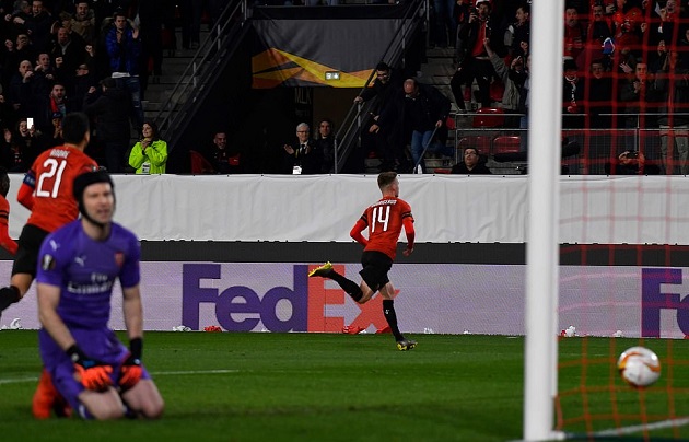 Ảnh bài viết Dính thẻ đỏ oan nghiệt, Arsenal có nguy cơ chia tay Europa League sớm