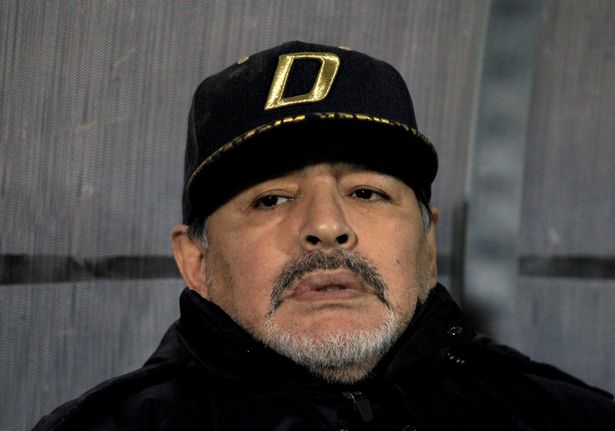 Maradona có 3 con 'rơi' với 2 người phụ nữ ở Cuba