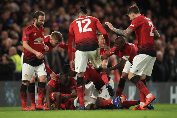 02h55 ngày 17/03, Wolves vs Man United: Sẵn sàng bước tiếp